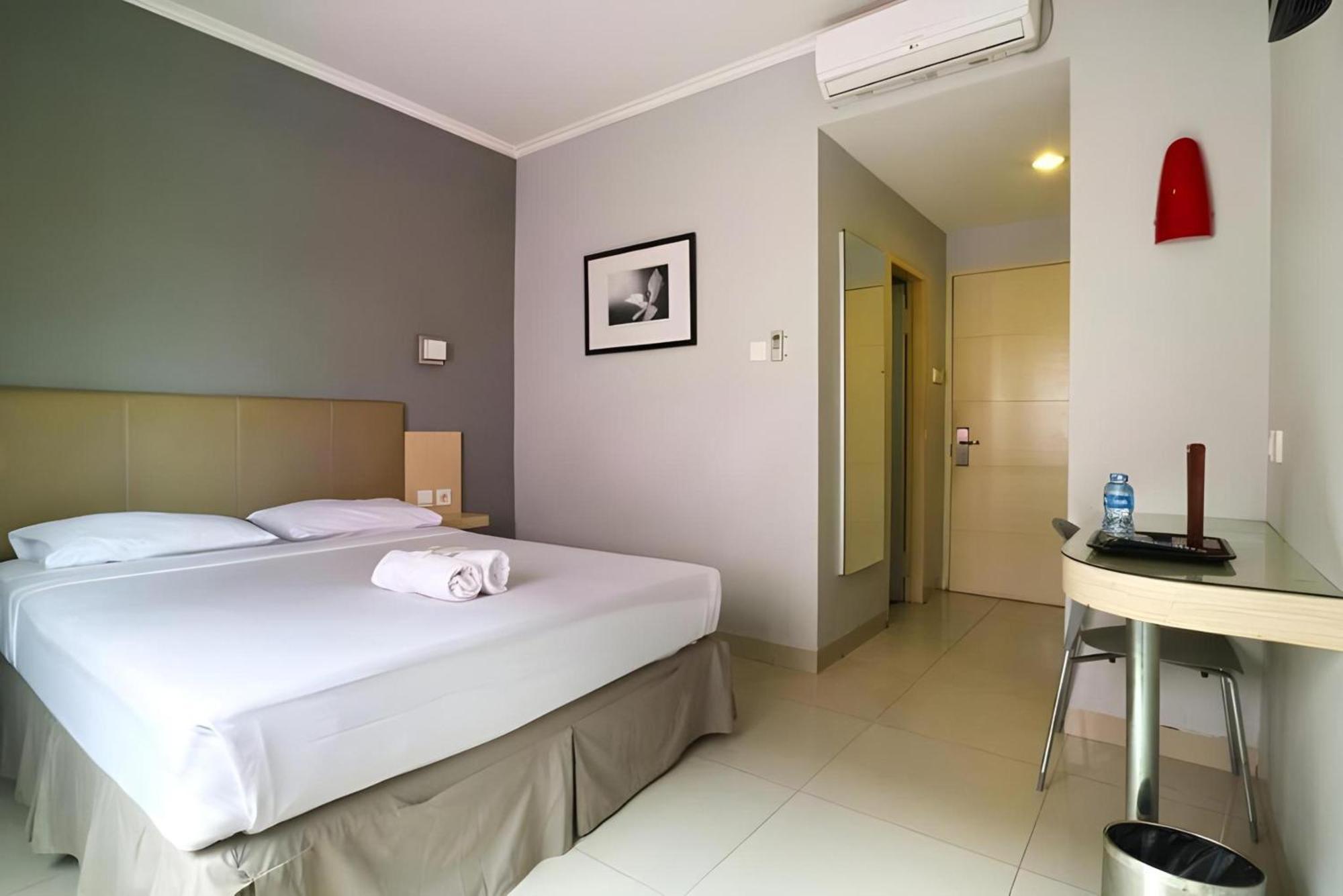 Collection O Hotel Antara Yakarta Exterior foto